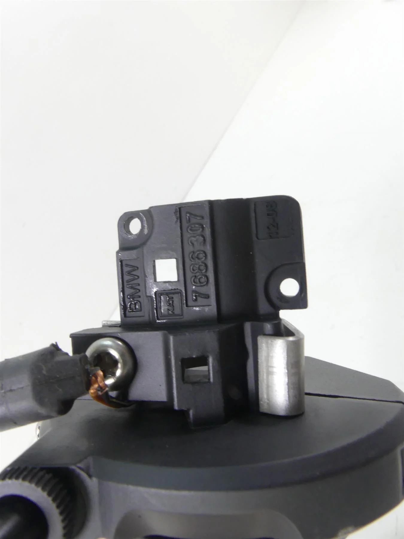 2009 BMW R1200GS K25 Right Control Switch Start Stop Heat Throttle 61317694982 - Image 9