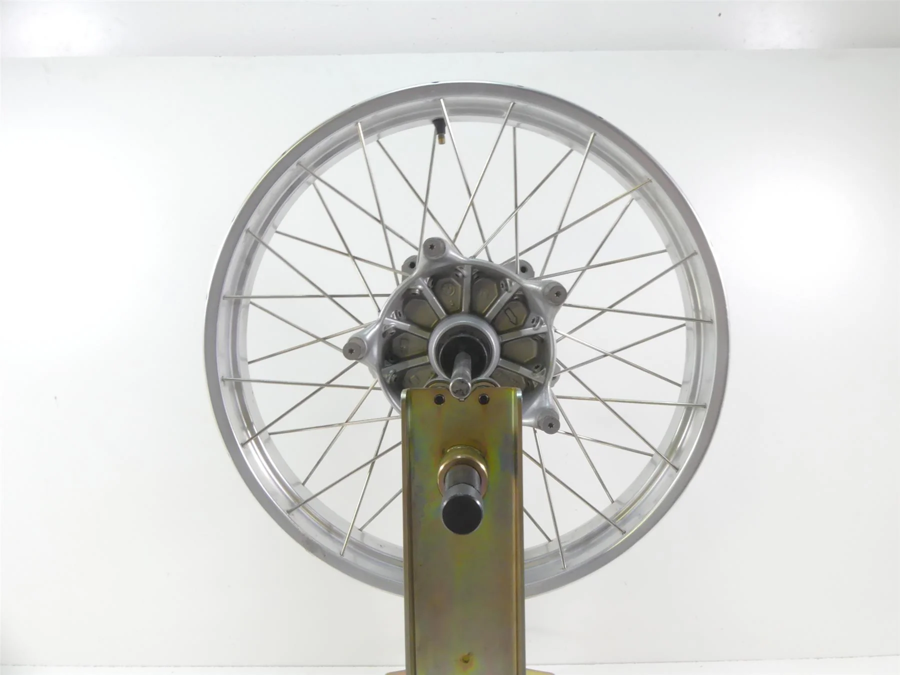 2009 BMW R1200GS K25 Straight Front Behr Spoke Wheel Rim 19x2.5 36317701491 - Image 4