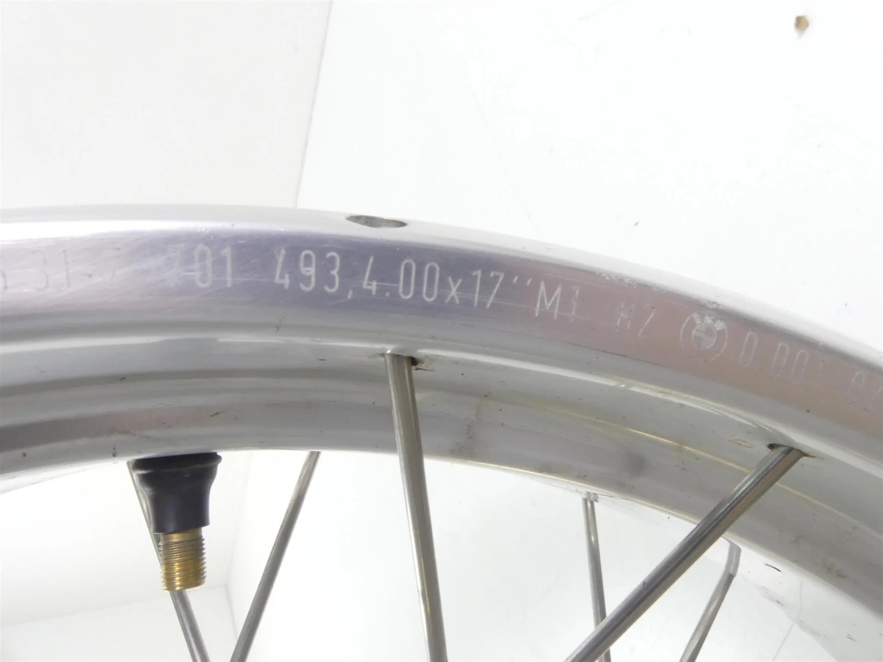 2009 BMW R1200GS K25 Straight Rear Behr Spoke Wheel Rim 17x4 36317701493 - Image 12