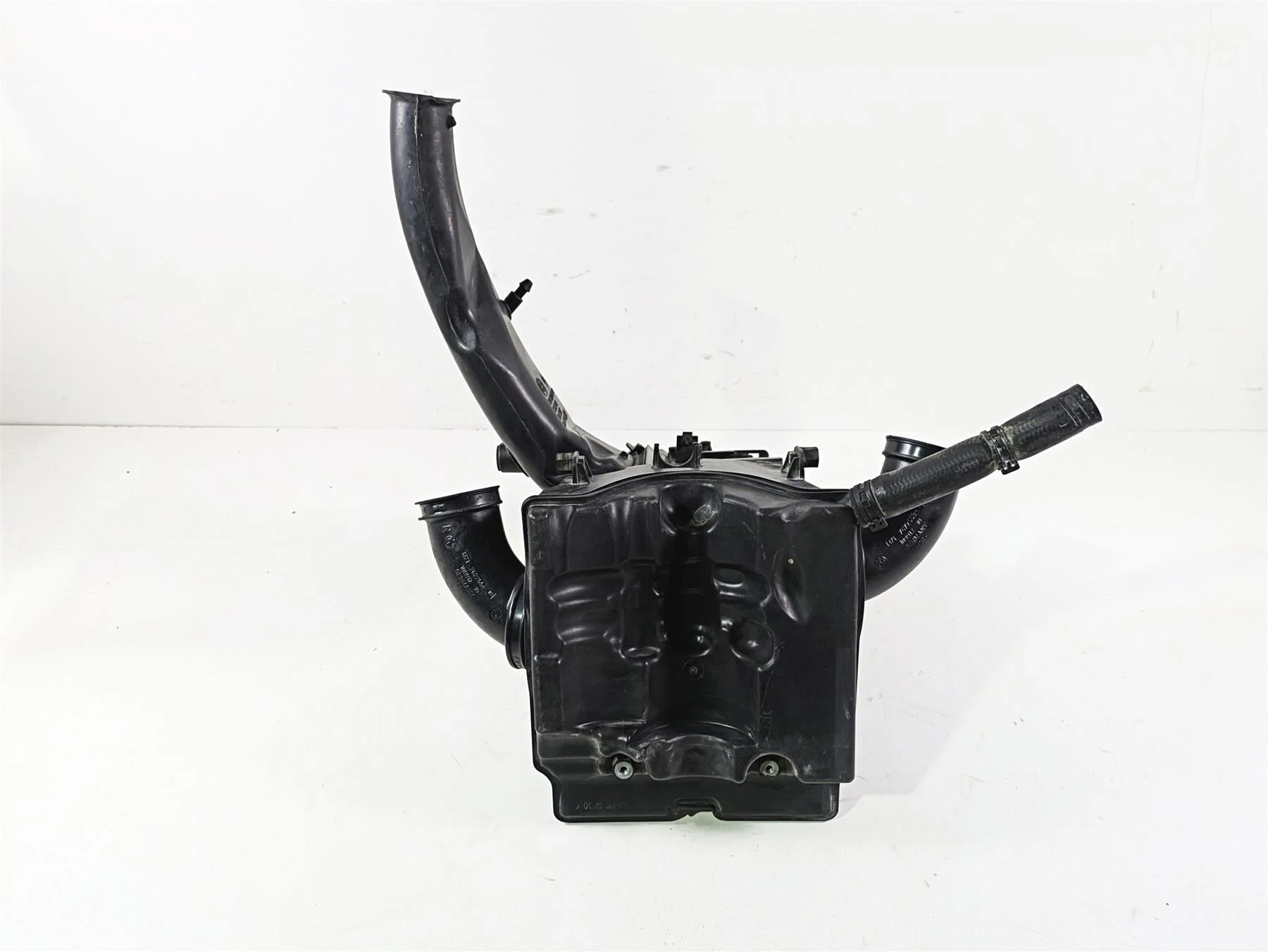 2009 BMW R1200GS K255 Adv Air Box Tubes & Front Air Ram 13717720354 13717672545 - Image 12