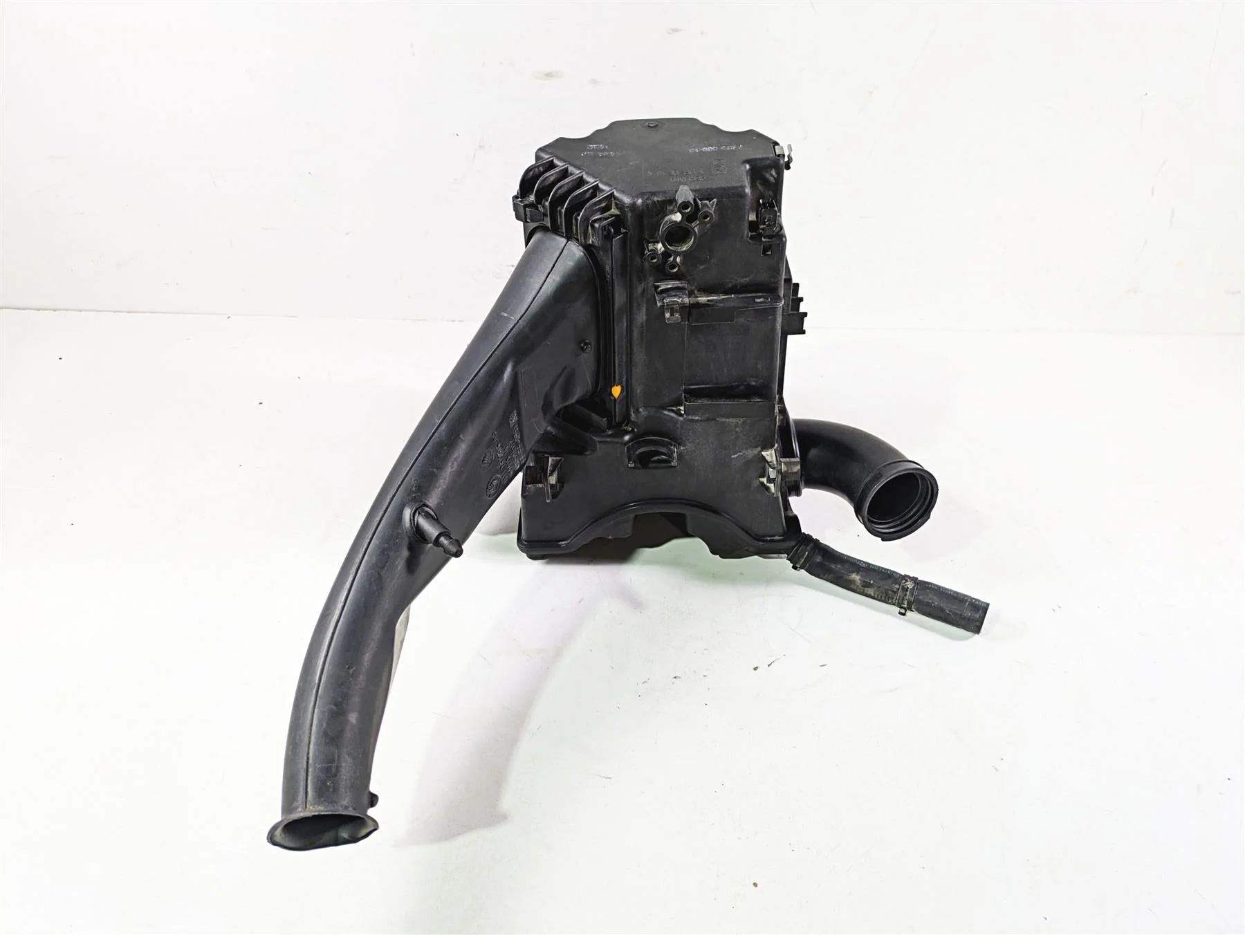 2009 BMW R1200GS K255 Adv Air Box Tubes & Front Air Ram 13717720354 13717672545 - Image 2