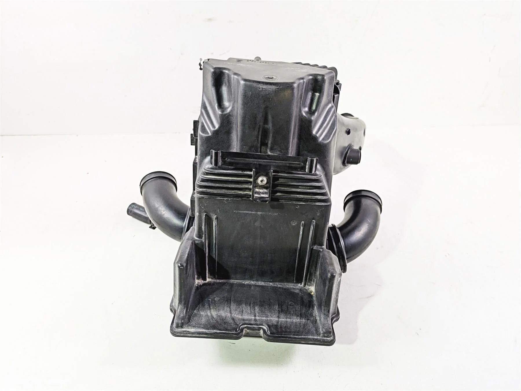 2009 BMW R1200GS K255 Adv Air Box Tubes & Front Air Ram 13717720354 13717672545 - Image 4