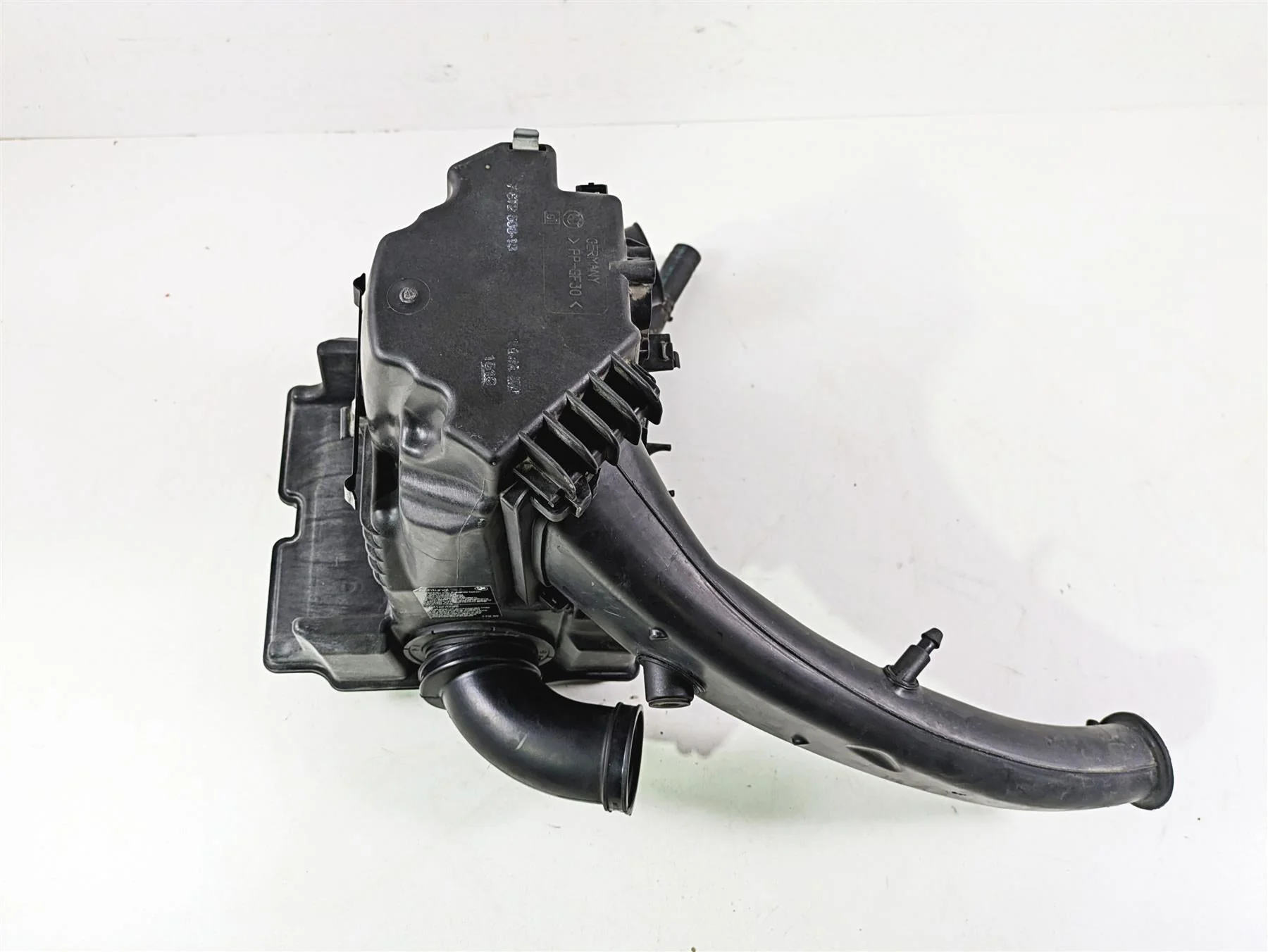 2009 BMW R1200GS K255 Adv Air Box Tubes & Front Air Ram 13717720354 13717672545 - Image 5