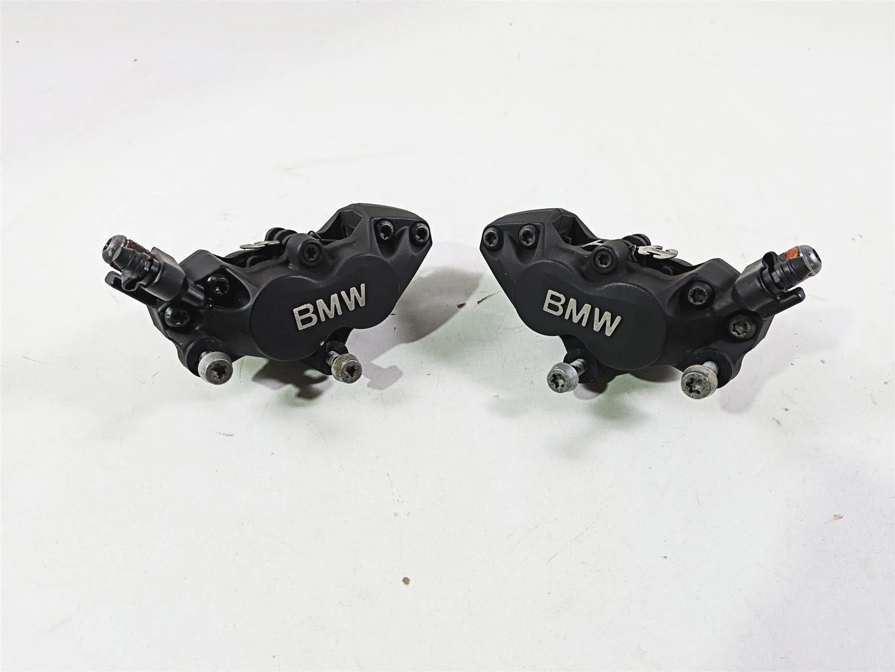 2009 BMW R1200GS K255 Adv Brembo Front Brake Caliper Set 34117711438 34117711439 - Image 12