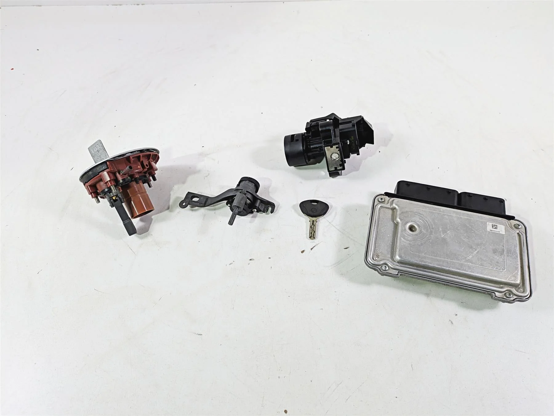 2009 BMW R1200GS K255 Adv Cdi Ignition Switch Key Locks Set -Read 13618521661 - Image 11