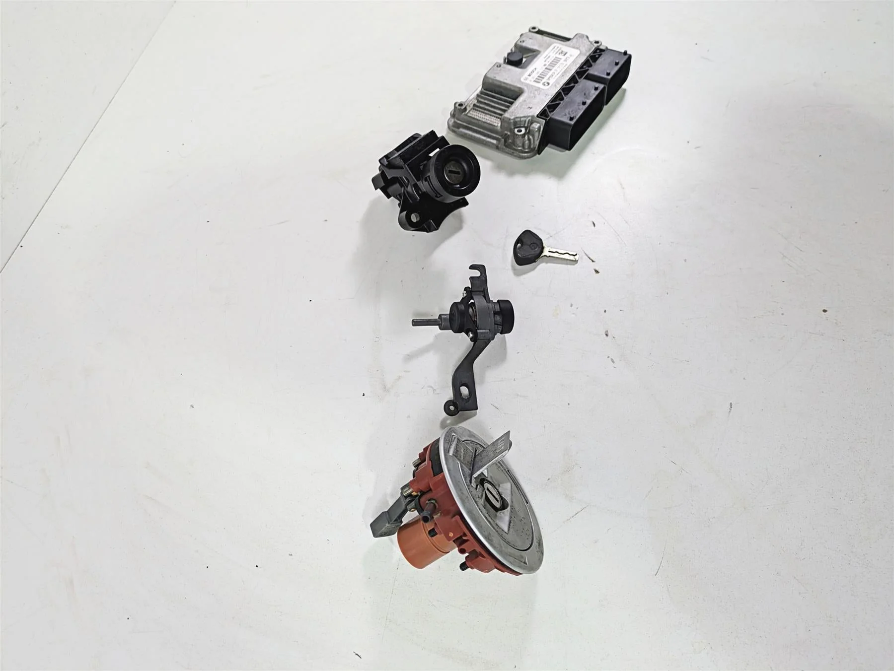 2009 BMW R1200GS K255 Adv Cdi Ignition Switch Key Locks Set -Read 13618521661 - Image 2