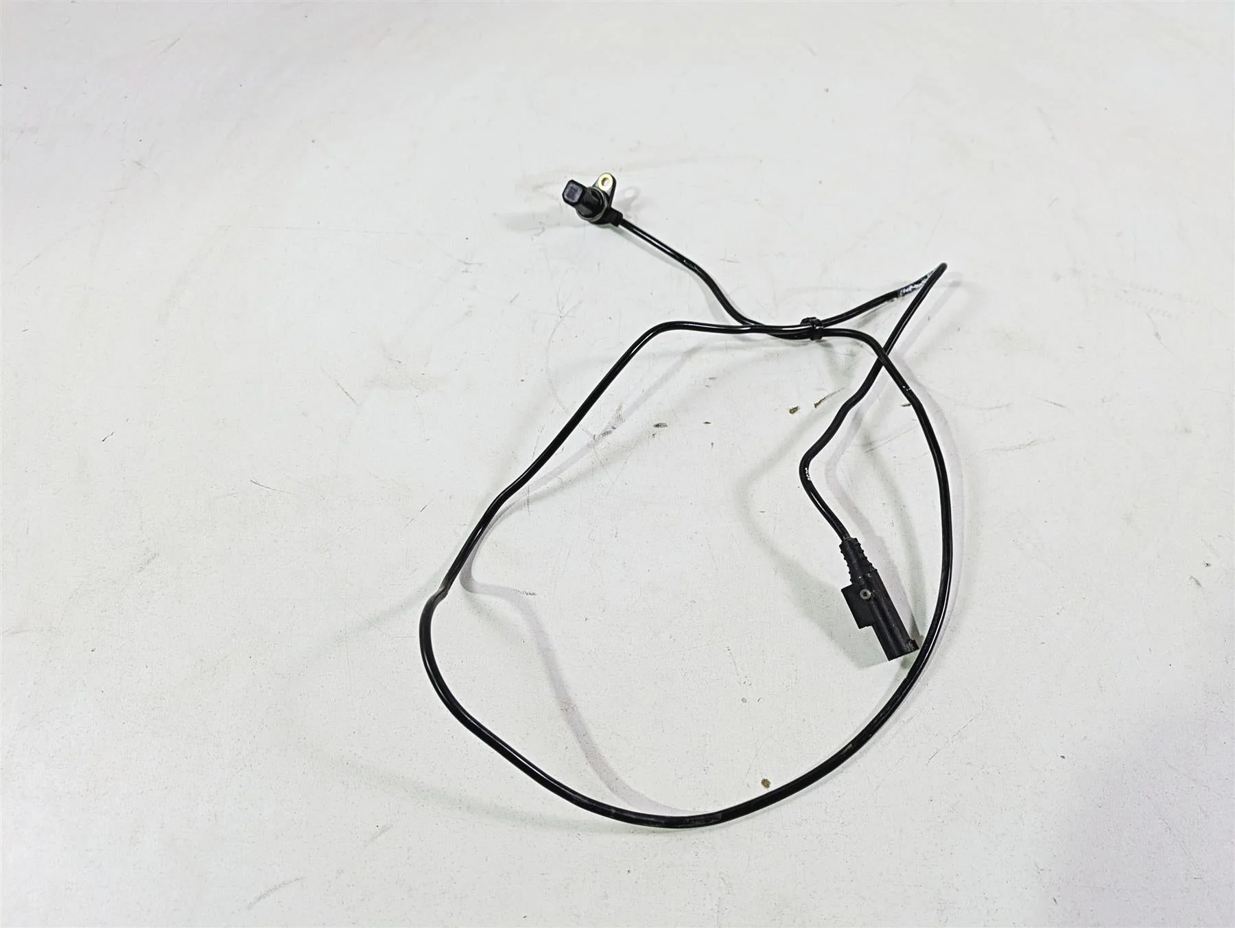 2009 BMW R1200GS K255 Adv Front Abs Brake Wheel Speed Sensor 34527677824 - Image 3