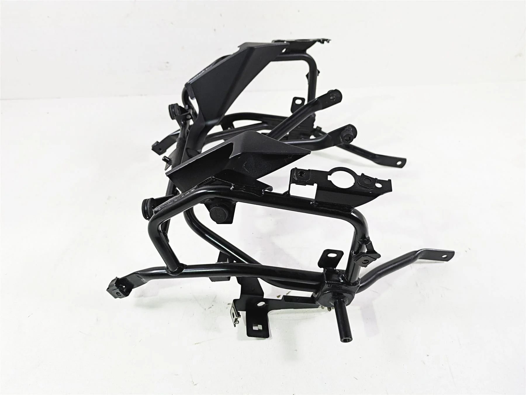 2009 BMW R1200GS K255 Adv Front Fairing Bracket Stay Holder 46637701558 - Image 11