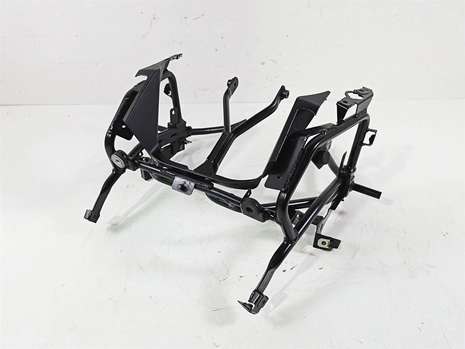 2009 BMW R1200GS K255 Adv Front Fairing Bracket Stay Holder 46637701558 - Image 4