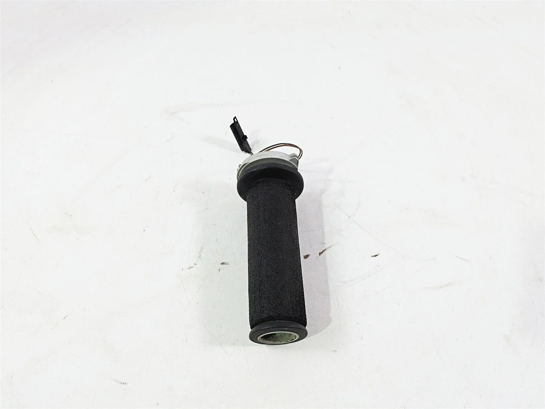 2009 BMW R1200GS K255 Adv Left Heated Hand Grip  61317727067 - Image 2