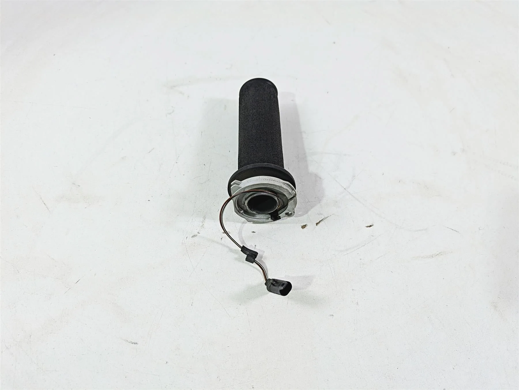2009 BMW R1200GS K255 Adv Left Heated Hand Grip  61317727067 - Image 4