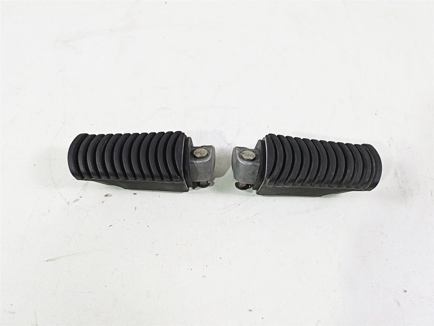 2009 BMW R1200GS K255 Adv Rear Passenger Foot Peg Set 46712310403 46712310404