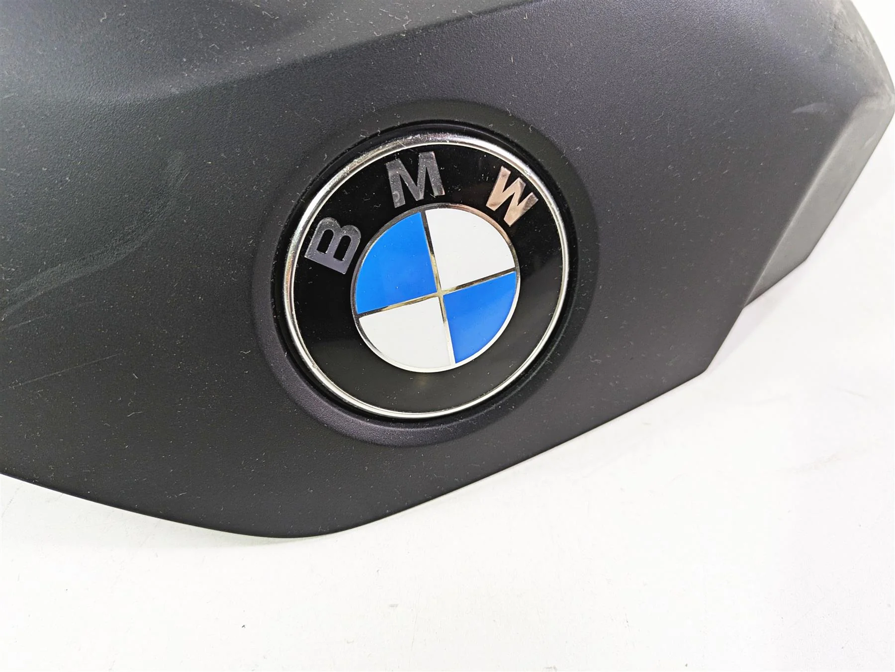 2009 BMW R1200GS K255 Adv Right Side Fuel Tank Cover & Emblem 46637706288 - Image 6