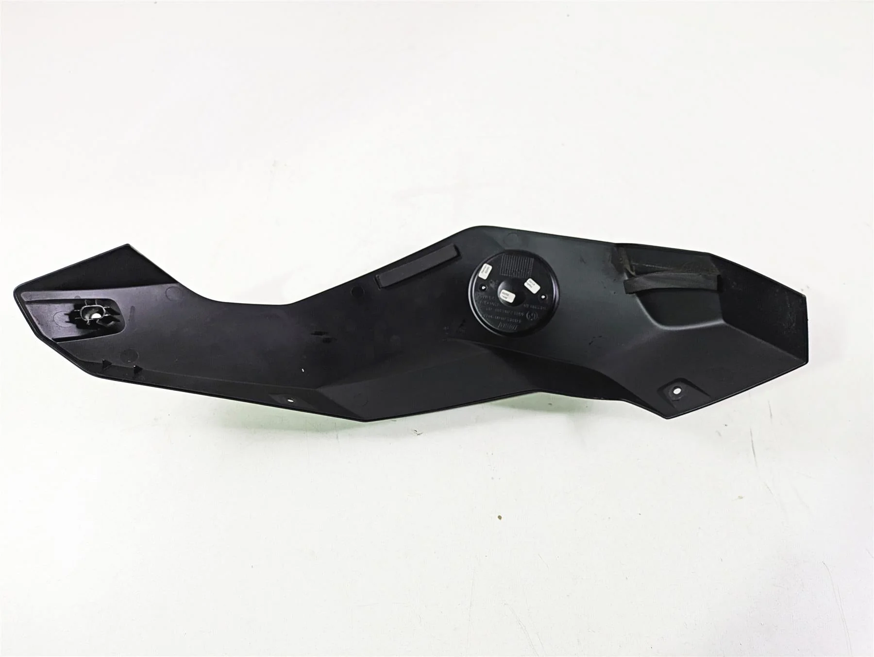 2009 BMW R1200GS K255 Adv Right Side Fuel Tank Cover & Emblem 46637706288 - Image 9