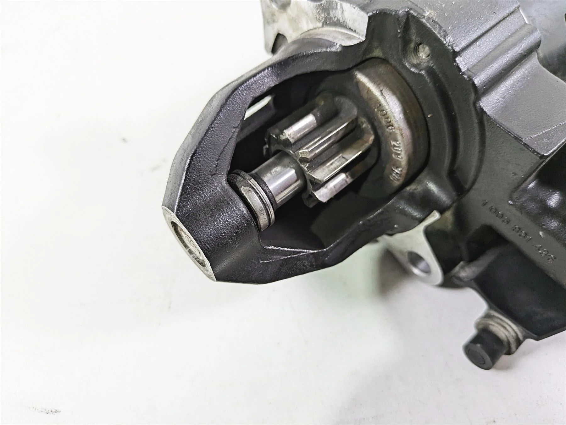 2009 BMW R1200GS K255 Adv Starter Motor & Cover 12317691956 - Image 8