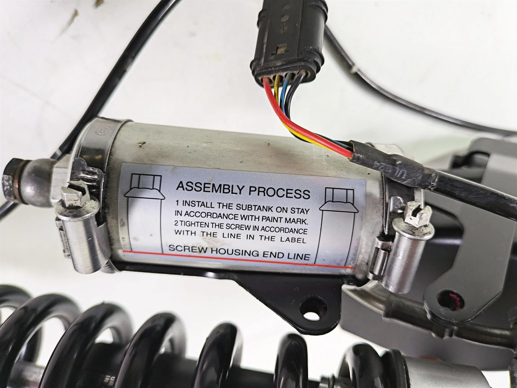 2009 BMW R1200GS K255 Adv Straight Esa Front Shock Suspension Damper 31427728210 - Image 10