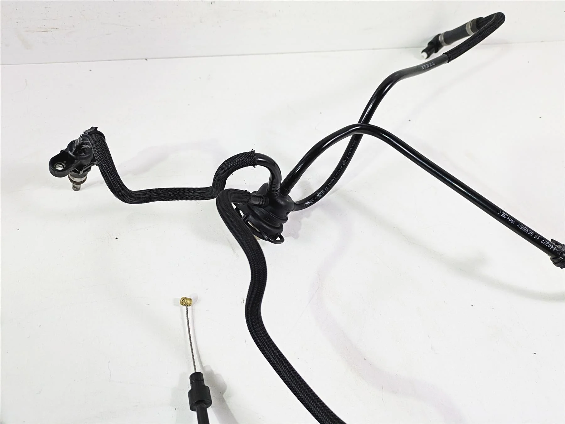2009 BMW R1200GS K255 Adv Throttle Body Set & Cables - Read 13547705239 - Image 4