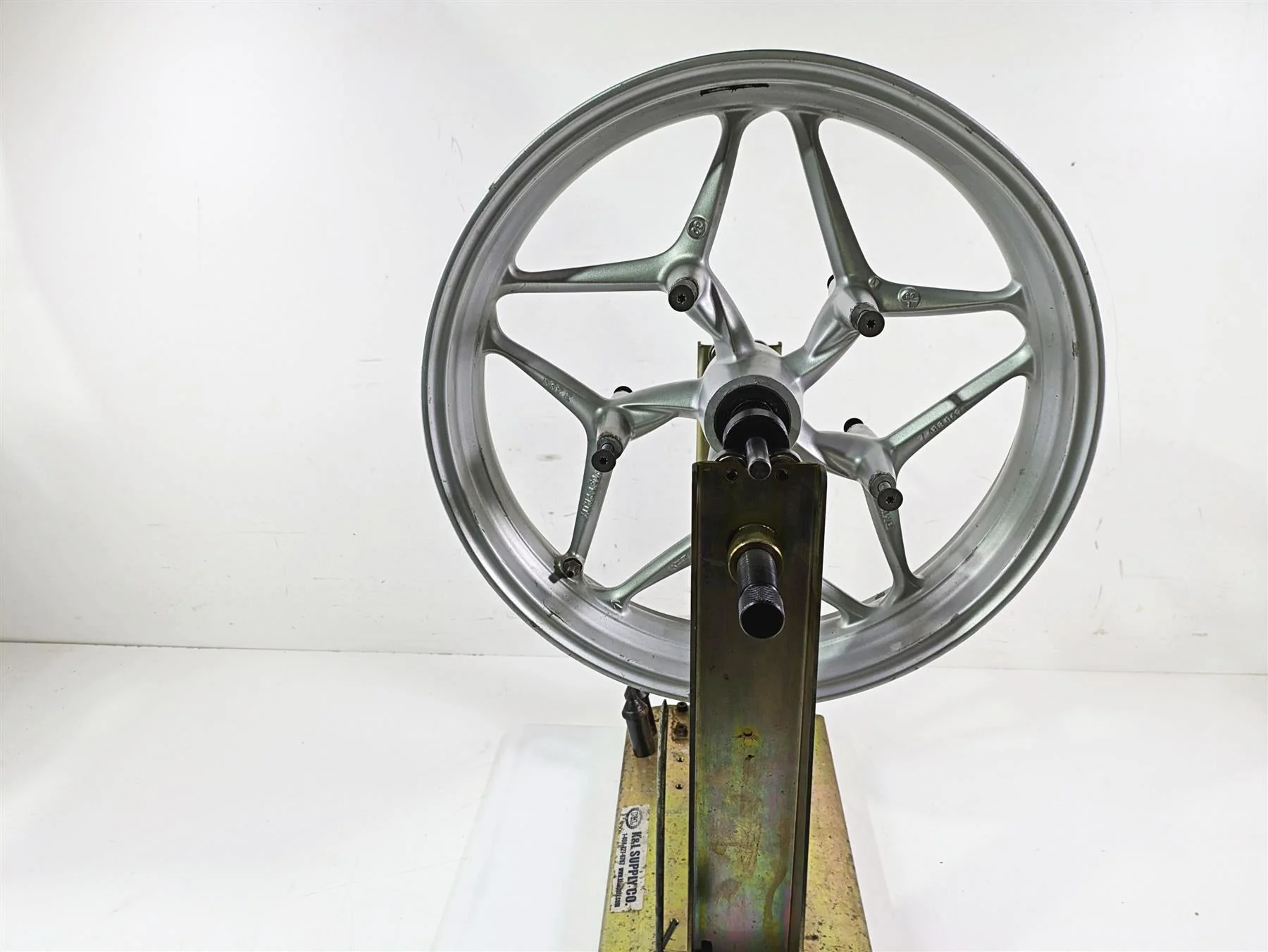 2009 BMW R1200RT K26 17x3.5 Front Wheel Rim - Runout 36317696159 - Image 4