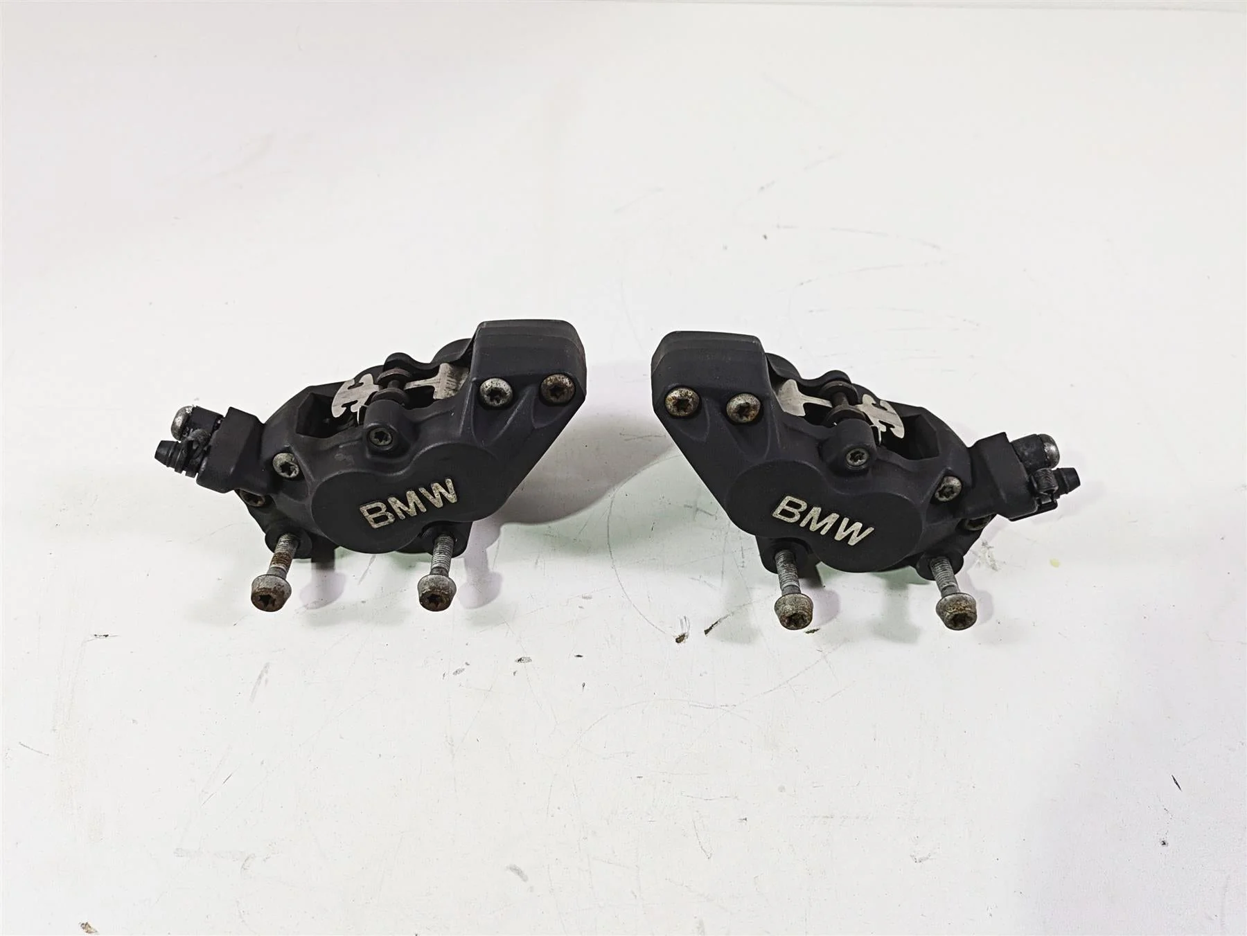 2009 BMW R1200RT K26 Brembo Front Brake Caliper Set 34117711438 34117711439