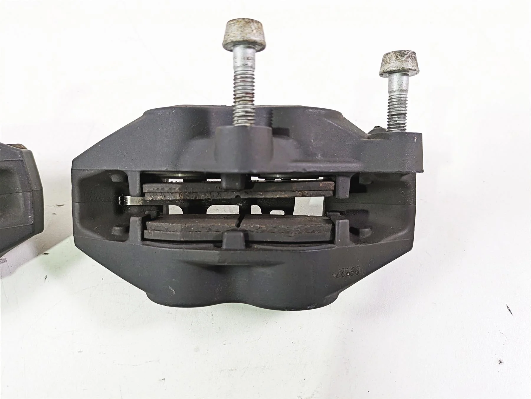 2009 BMW R1200RT K26 Brembo Front Brake Caliper Set 34117711438 34117711439 - Image 11