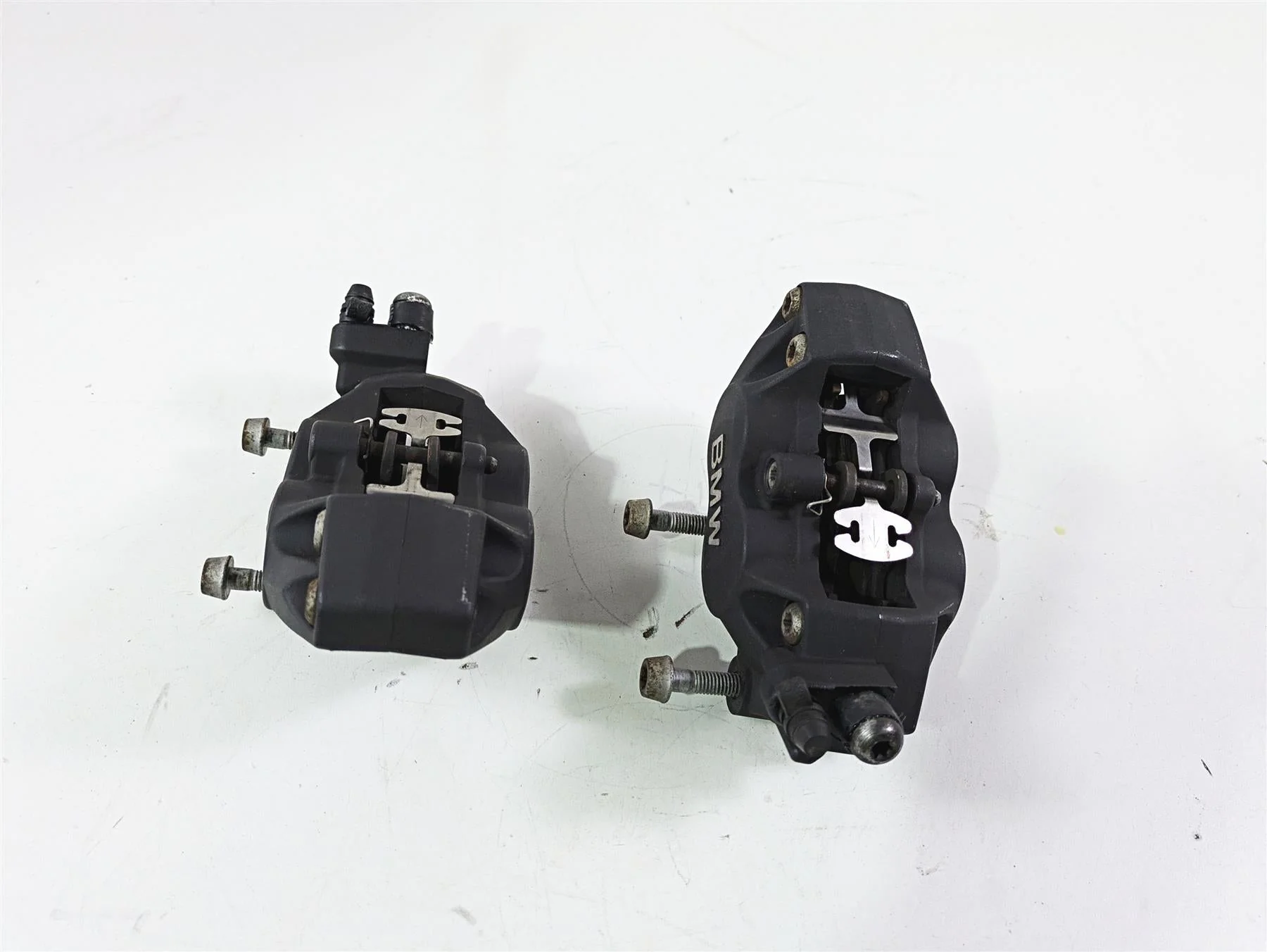 2009 BMW R1200RT K26 Brembo Front Brake Caliper Set 34117711438 34117711439 - Image 2