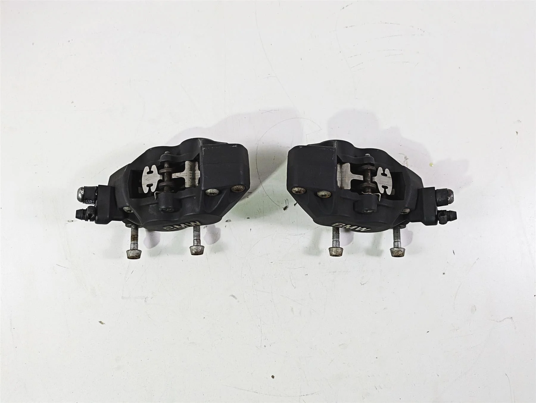 2009 BMW R1200RT K26 Brembo Front Brake Caliper Set 34117711438 34117711439 - Image 5