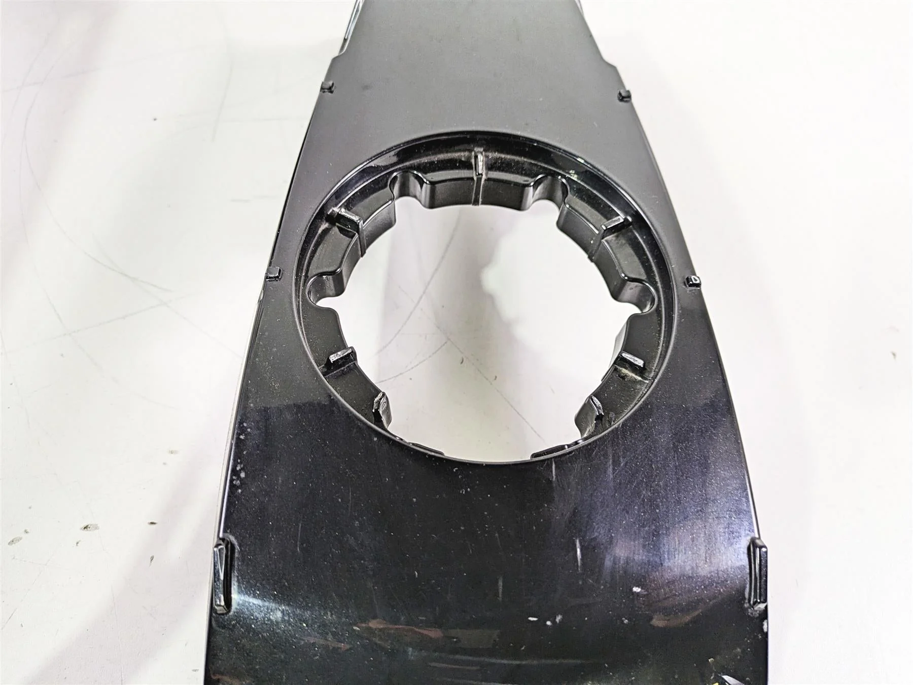 2009 BMW R1200RT K26 Center Tank Cover & Luggage Rack 46637682974 - Image 6
