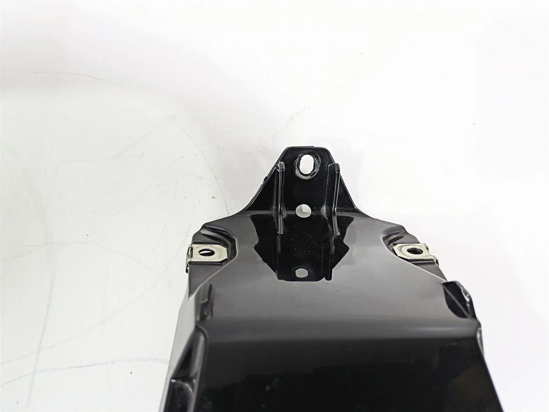 2009 BMW R1200RT K26 Center Tank Cover & Luggage Rack 46637682974 - Image 8