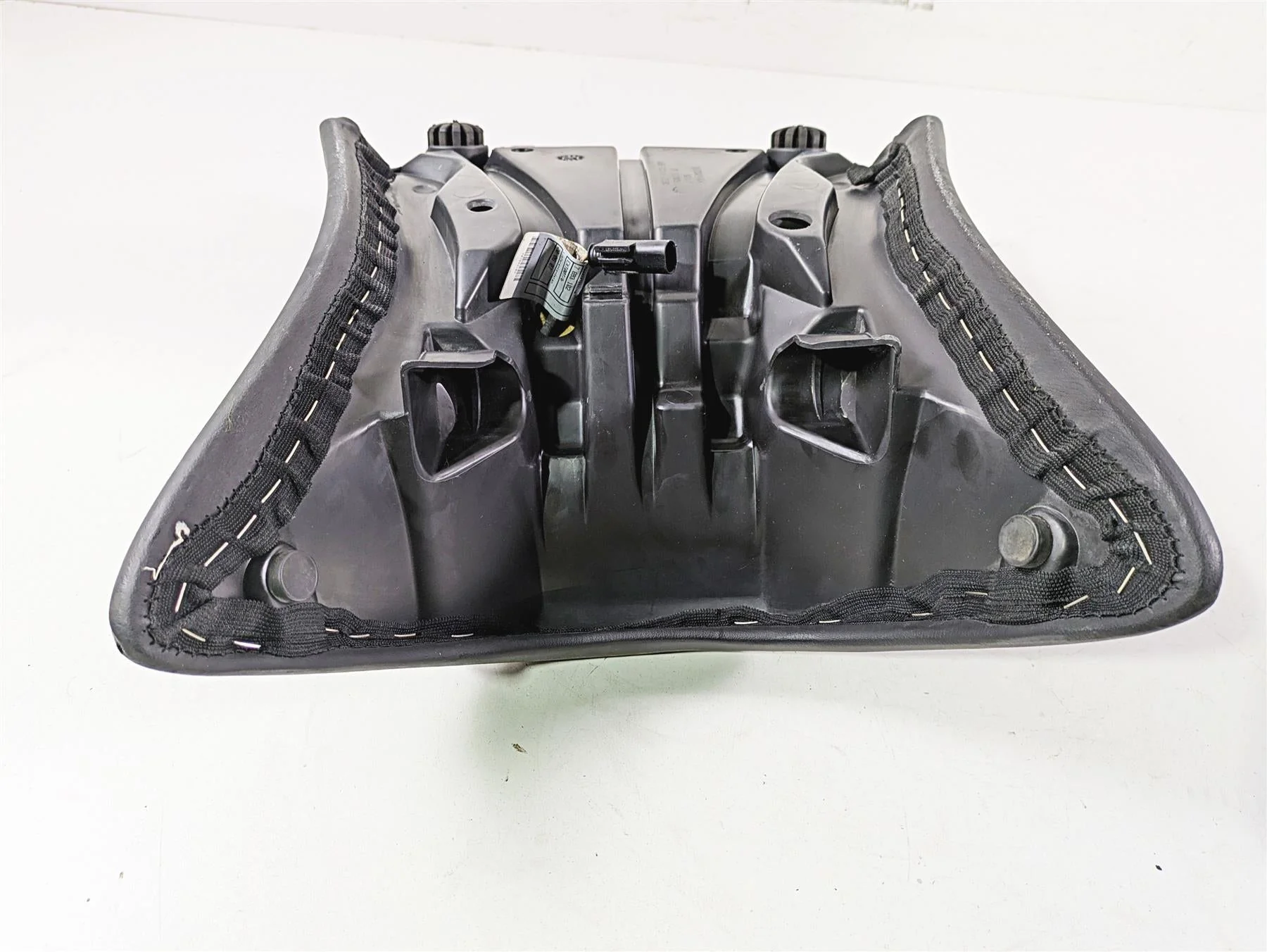 2009 BMW R1200RT K26 Heated Low Front Rider Seat Saddle 52537683648 - Image 11