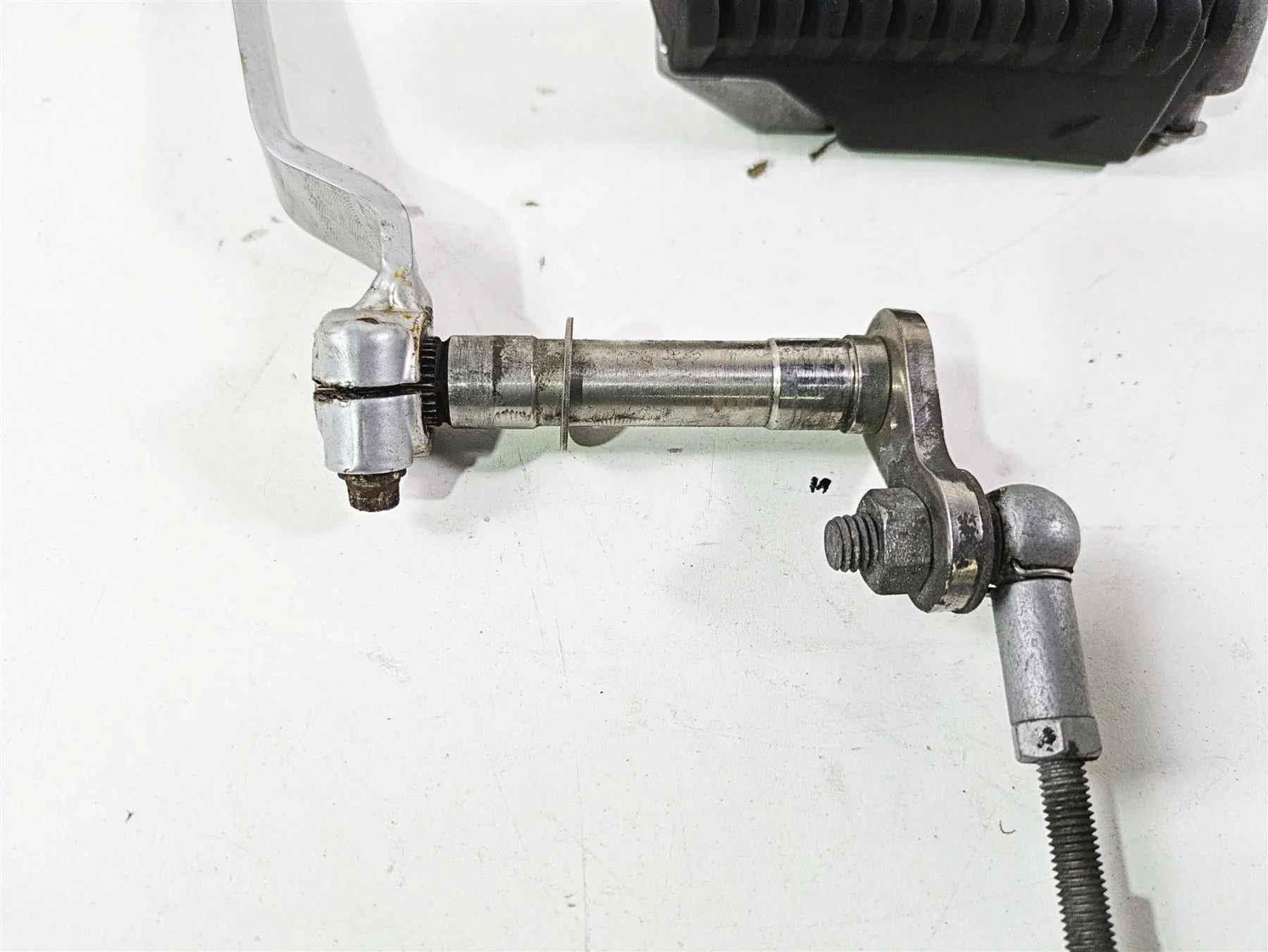 2009 BMW R1200RT K26 Left Footpeg Foot Peg & Gear Shift Lever 46717675289 - Image 7