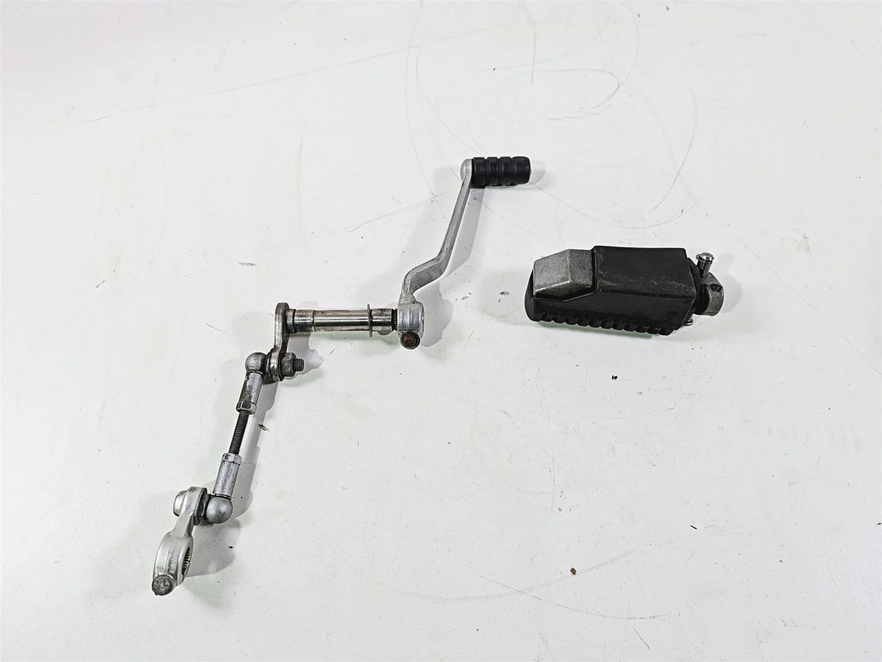2009 BMW R1200RT K26 Left Footpeg Foot Peg & Gear Shift Lever 46717675289 - Image 9