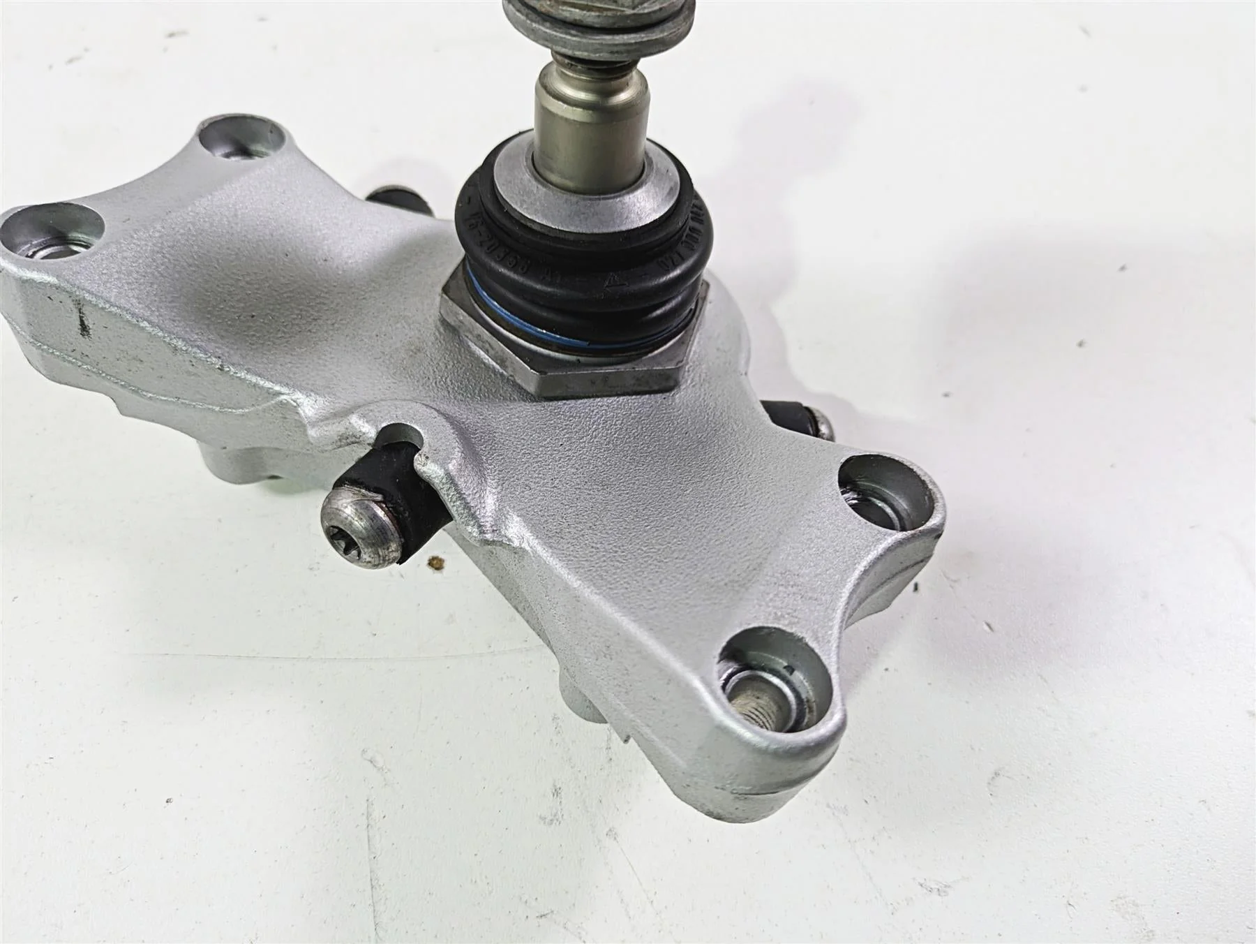 2009 BMW R1200RT K26 Lower Triple Tree & Ball Joint 31427652644 31427707541 - Image 12