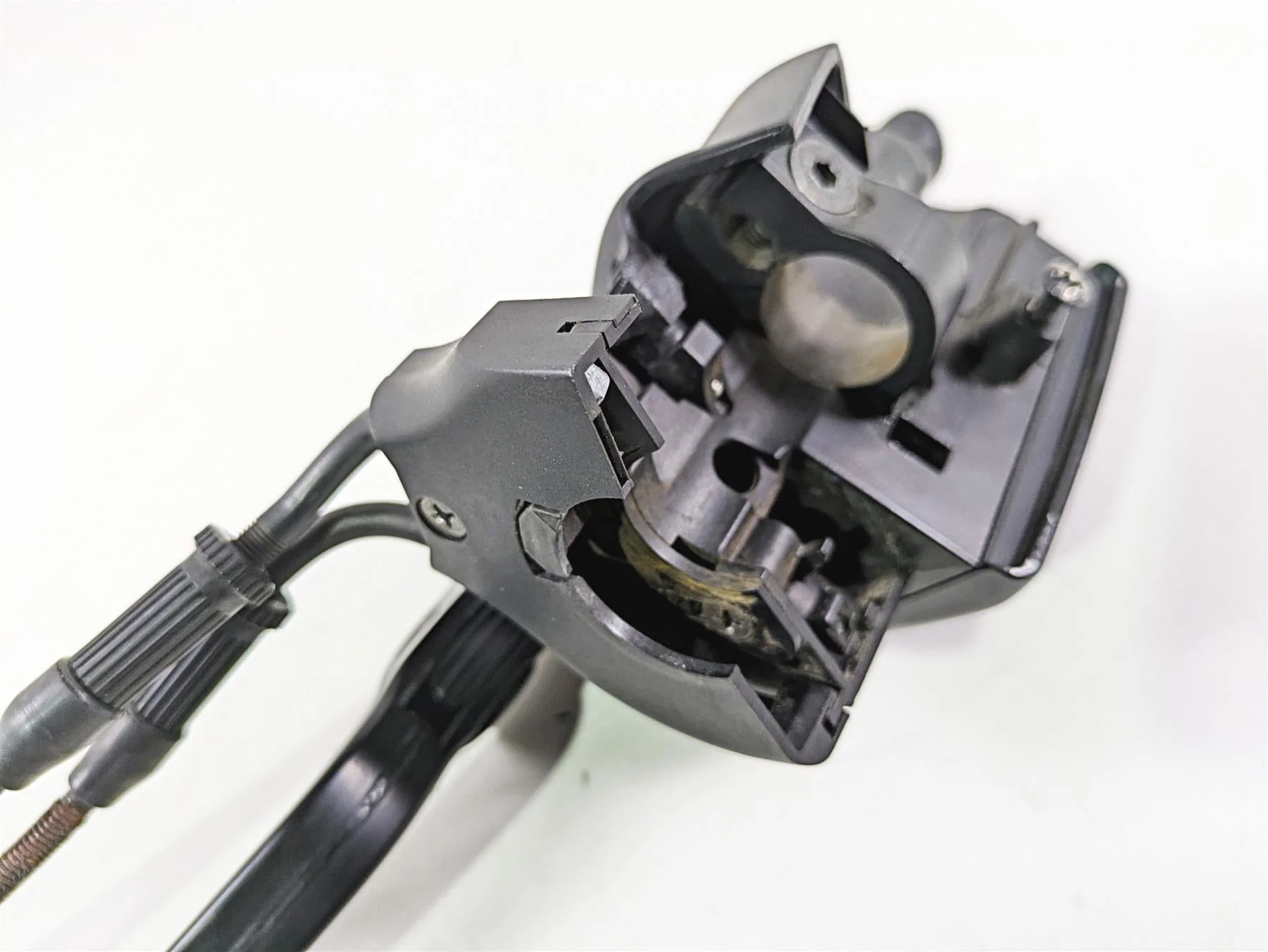 2009 BMW R1200RT K26 Magura Front Brake Master Cylinder D=16mm 32727727306 - Image 8