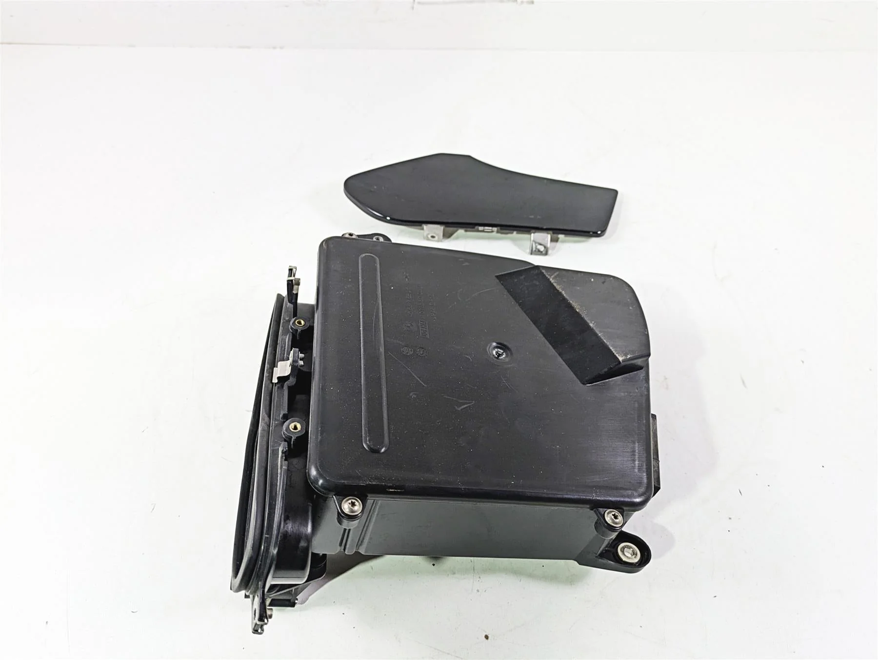2009 BMW R1200RT K26 Storage Glove Compartment Box + Lid 46637681545 - Image 2