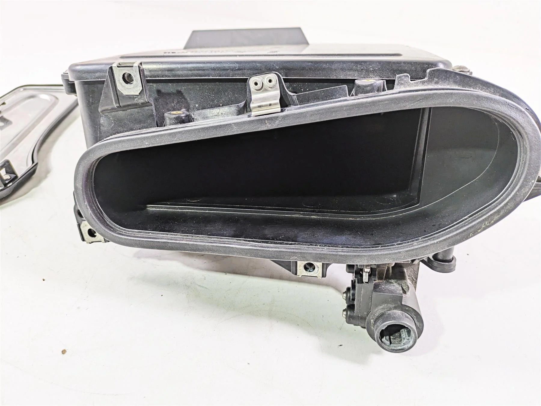2009 BMW R1200RT K26 Storage Glove Compartment Box + Lid 46637681545 - Image 9