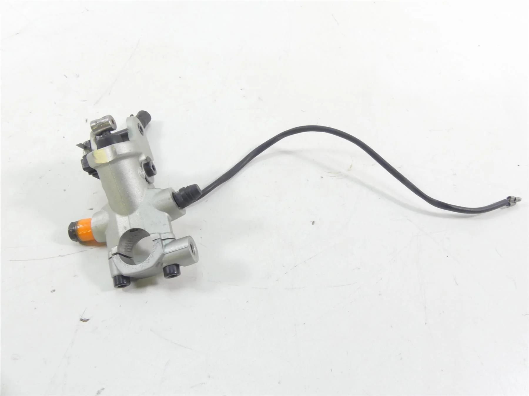 2009 Ducati Monster 1100 S Clutch Brembo Radial Brake Master Cylinder 63040451A