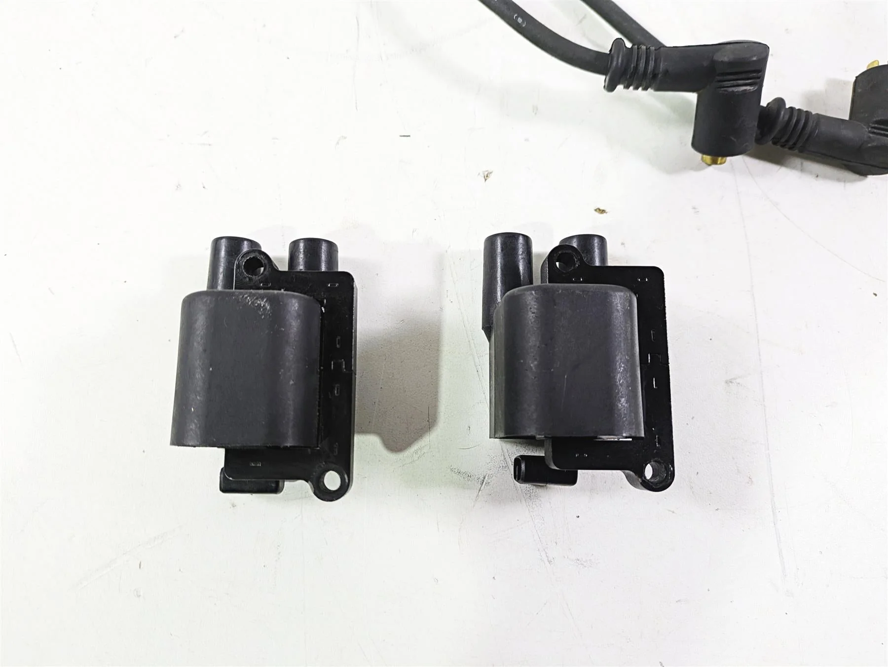 2009 Ducati Monster 1100 S Ignition Coil Wire Plug Set Beru 38040101C - Image 7