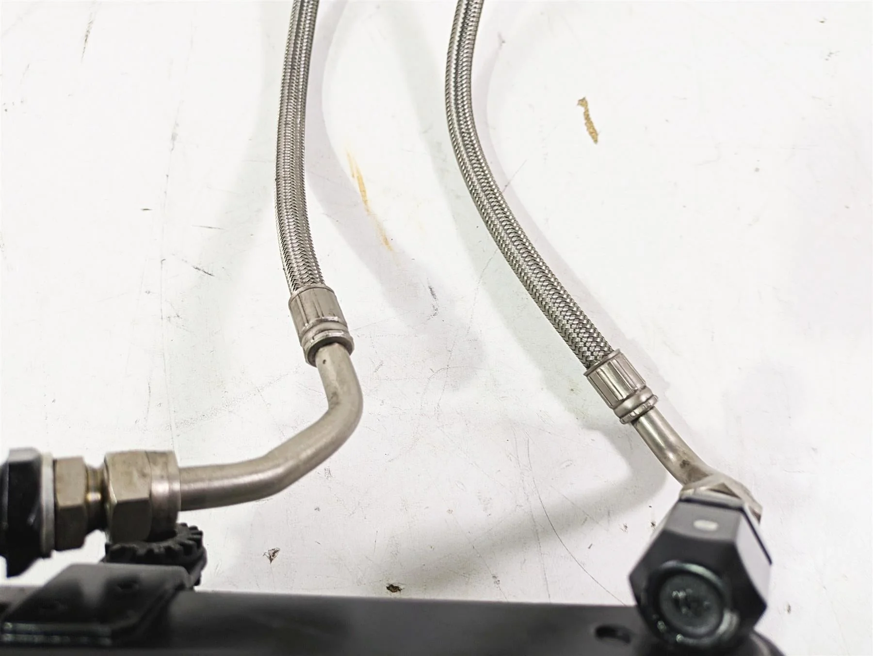 2009 Ducati Monster 1100 S Oil Cooler Radiator Lines Set 54840791A - Image 9