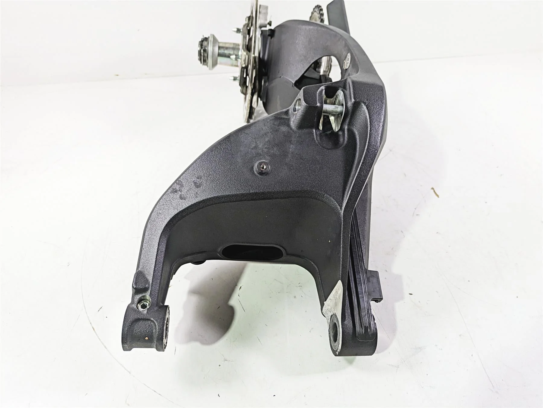 2009 Ducati Monster 1100 S Rear Swingarm Swing Arm Axle Set 819Z0011A 37020911AA - Image 3