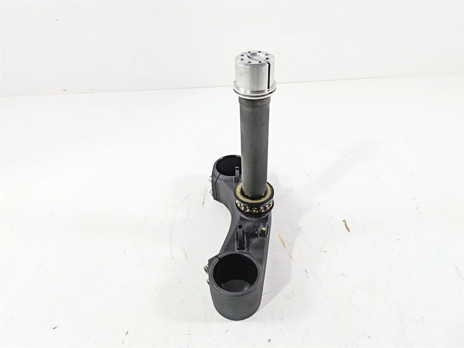 2009 Ducati Monster 1100 S Straight Lower Triple Tree Steering Clamp 34220541A - Image 2