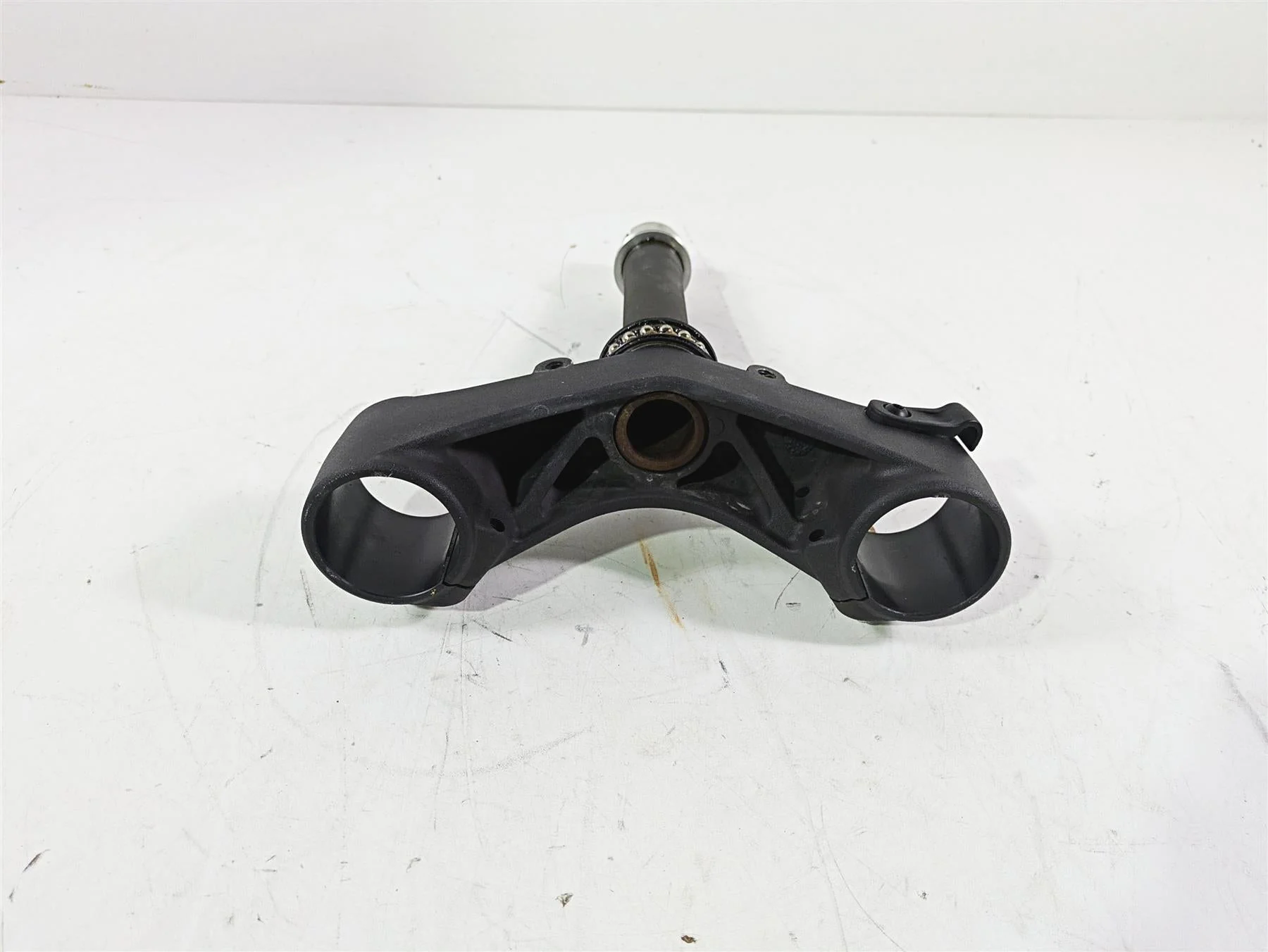 2009 Ducati Monster 1100 S Straight Lower Triple Tree Steering Clamp 34220541A - Image 8