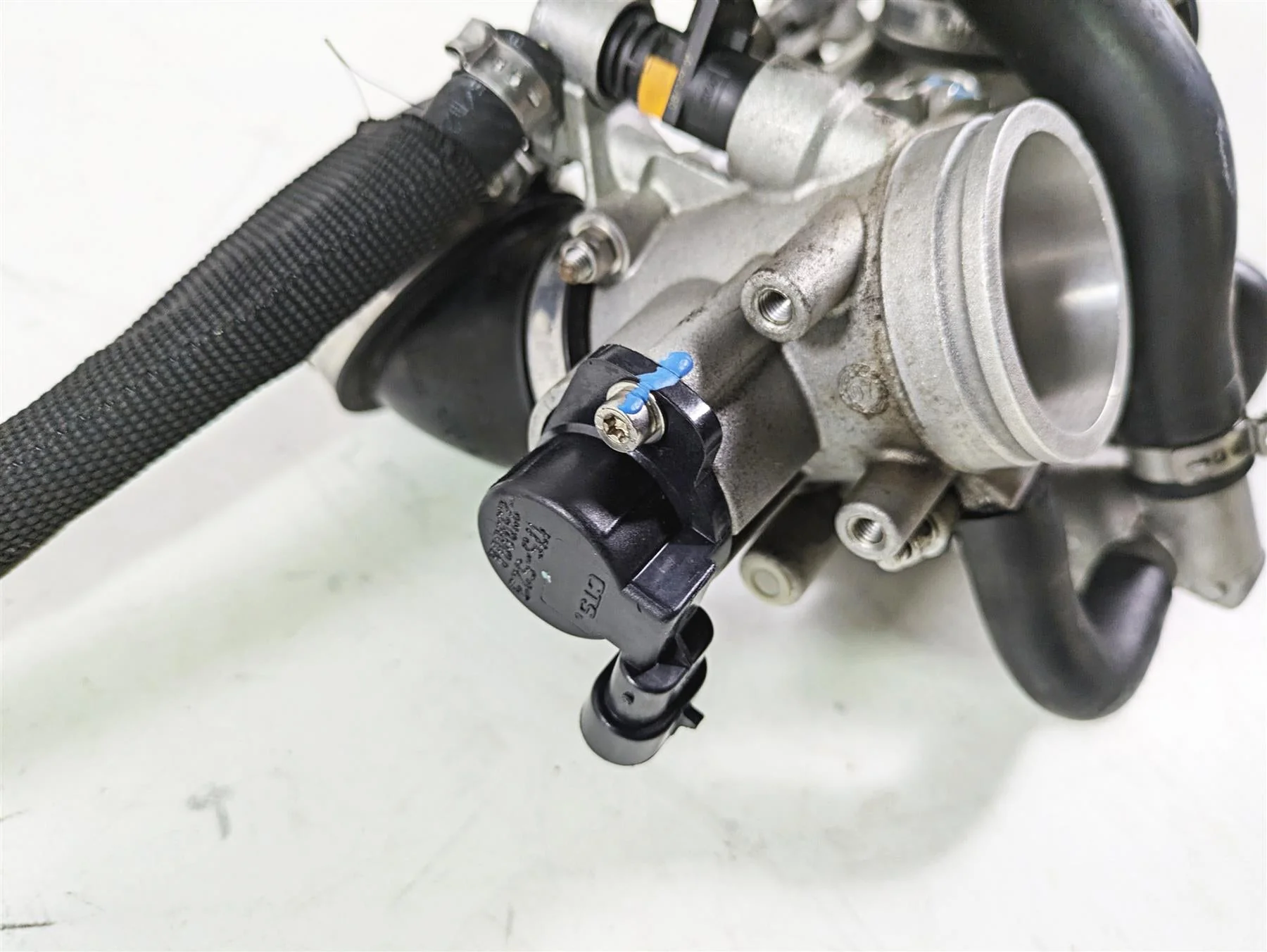 2009 Ducati Monster 1100 S Throttle Body Fuel Injection -Clean 28240831A - Image 10