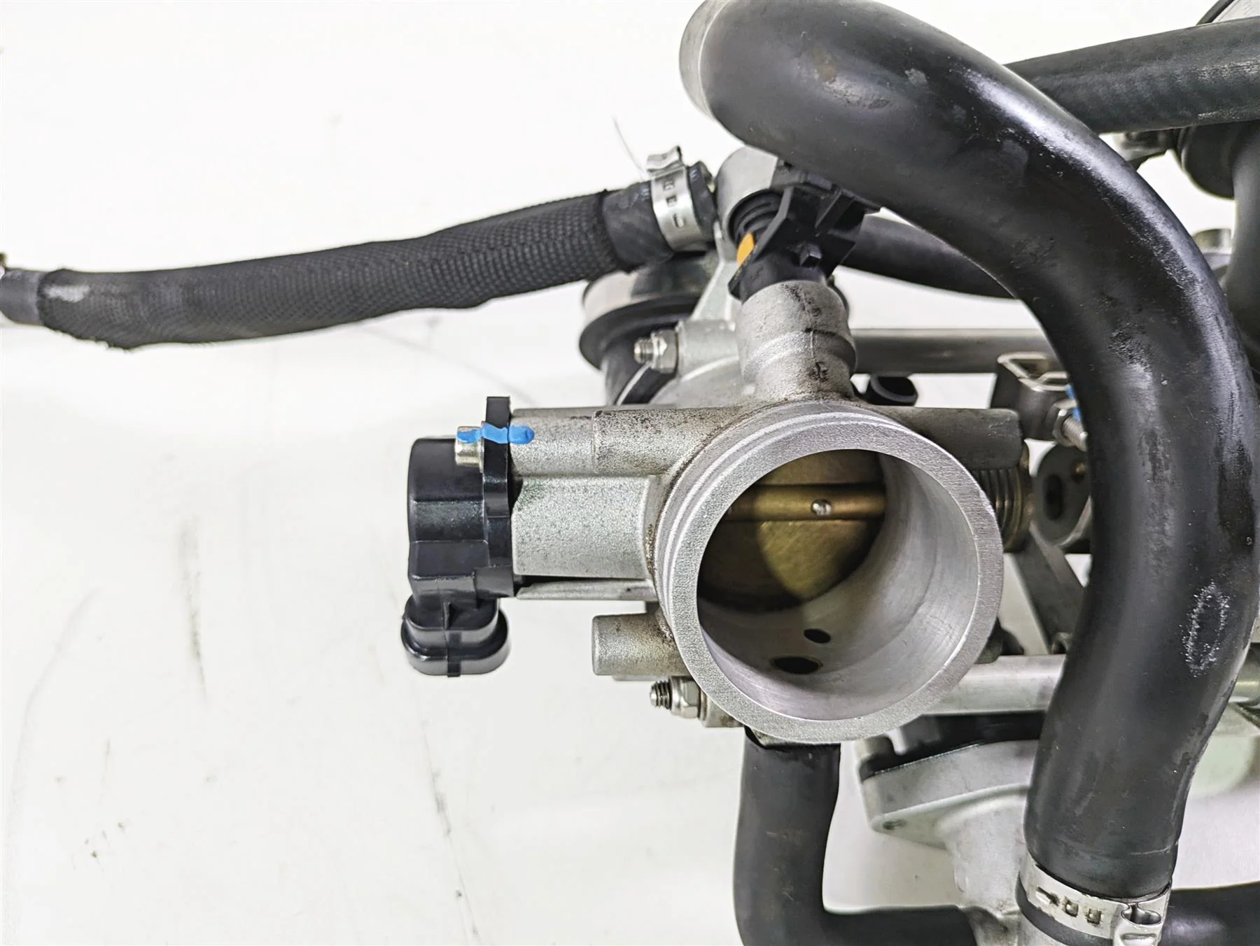 2009 Ducati Monster 1100 S Throttle Body Fuel Injection -Clean 28240831A - Image 8