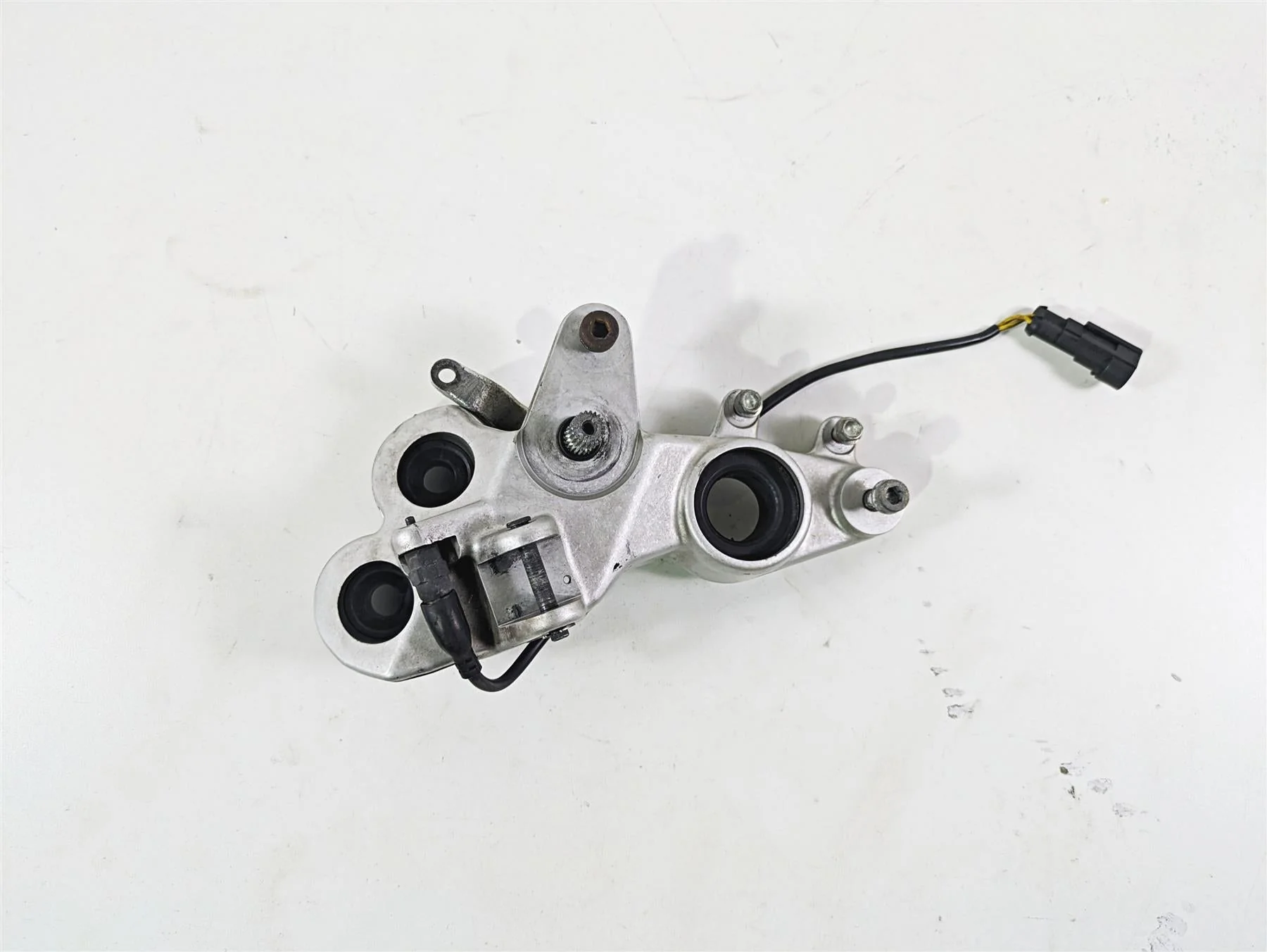 2009 Ducati Multistrada 1100 S Front Right Footpeg Brake Mount Bracket 82420711A - Image 10