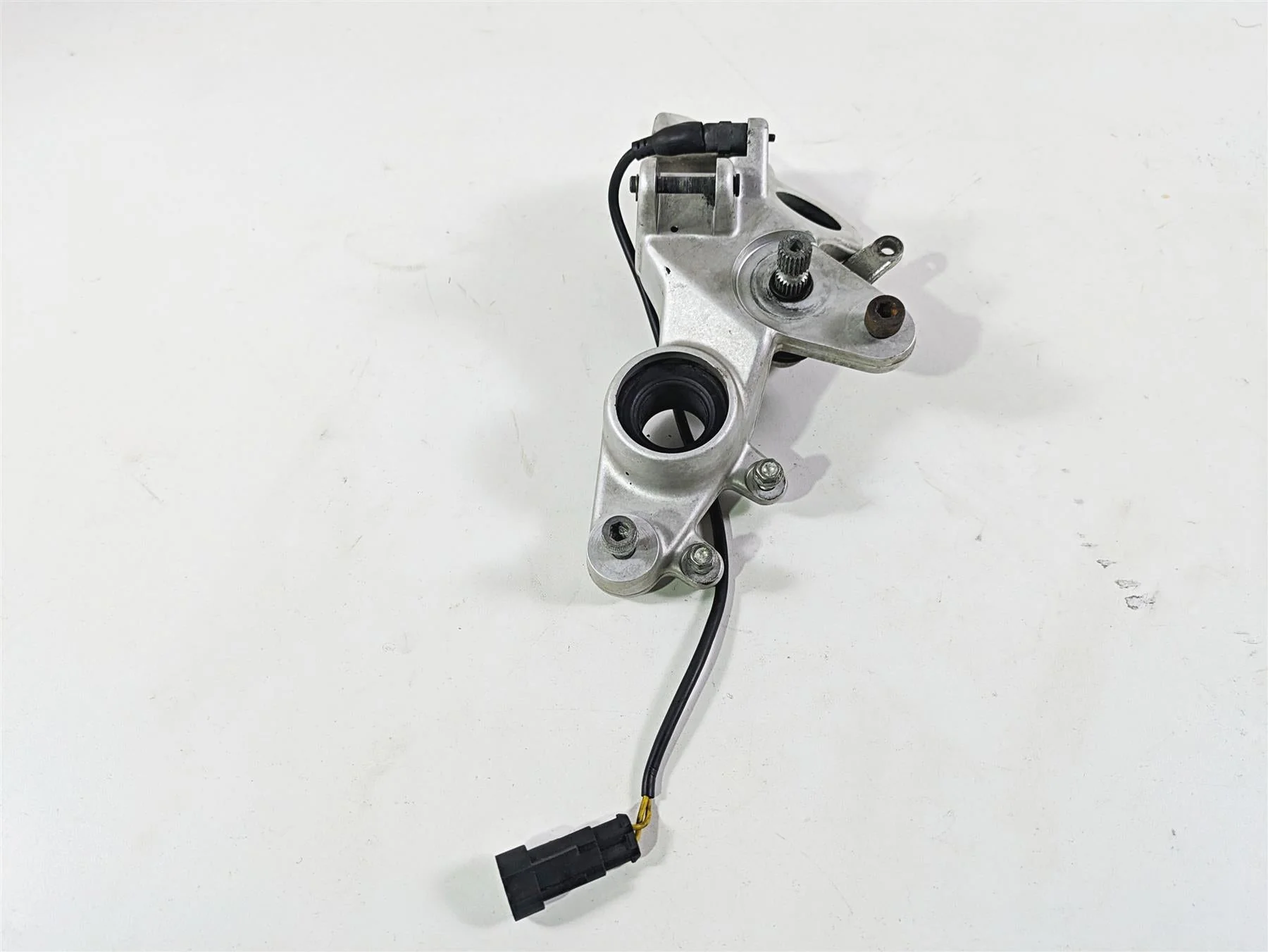 2009 Ducati Multistrada 1100 S Front Right Footpeg Brake Mount Bracket 82420711A - Image 5