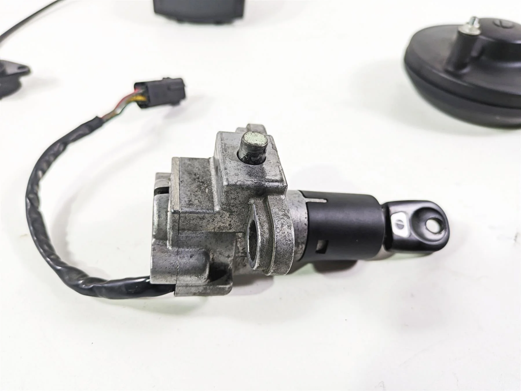 2009 Ducati Multistrada 1100 S Ignition Switch Key Gauges Set -Read 40610611C - Image 12