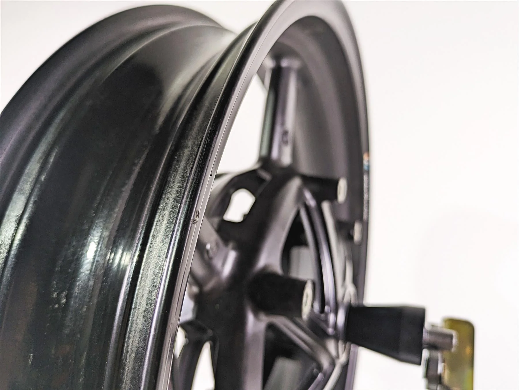 2009 Ducati Multistrada 1100 S Marchesini 17x 3.5 Front Wheel Rim 50121071AB - Image 9
