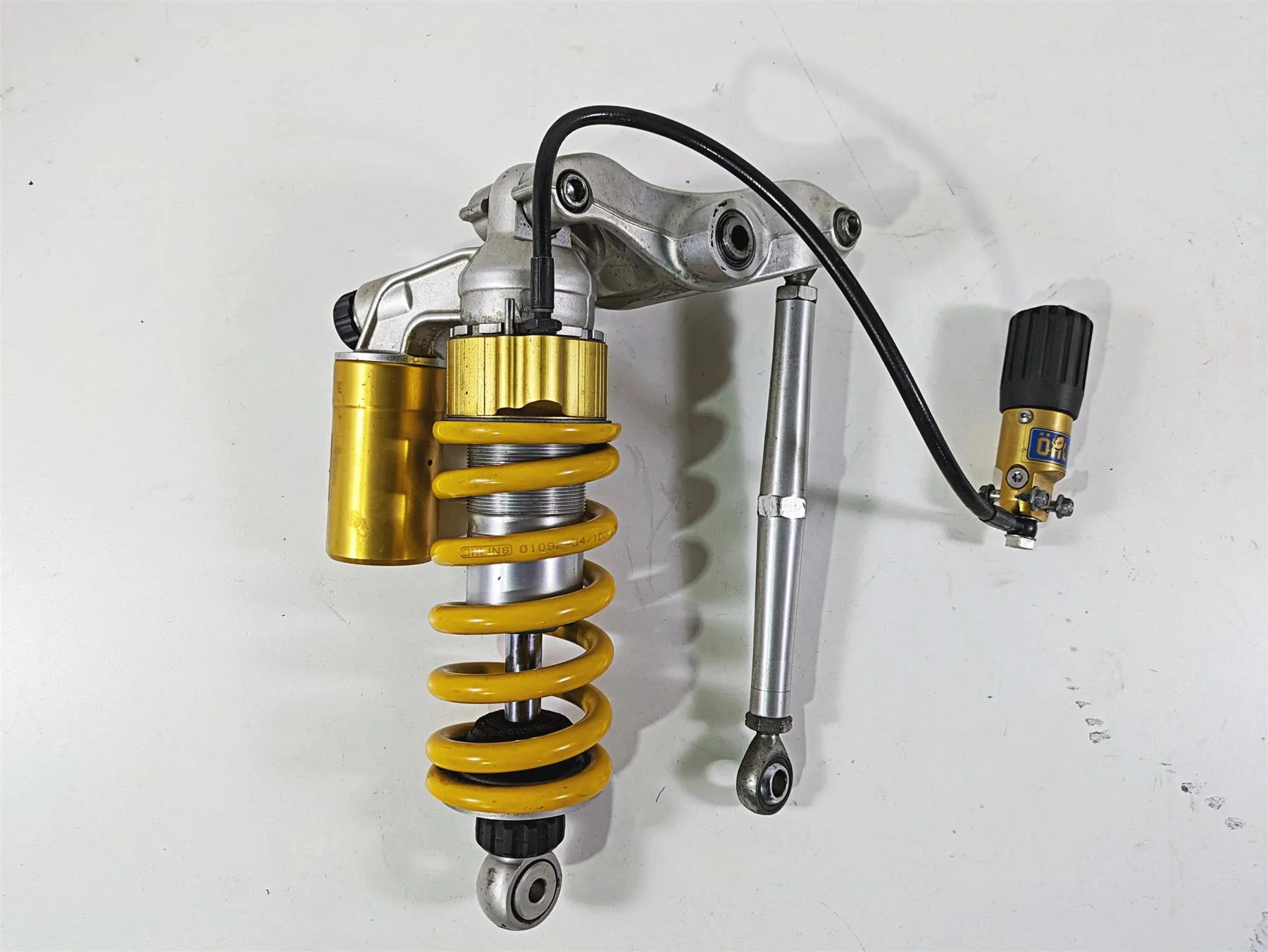 2009 Ducati Multistrada 1100 S Ohlins Rear Shock Damper Linkage Set 36520631A - Image 3