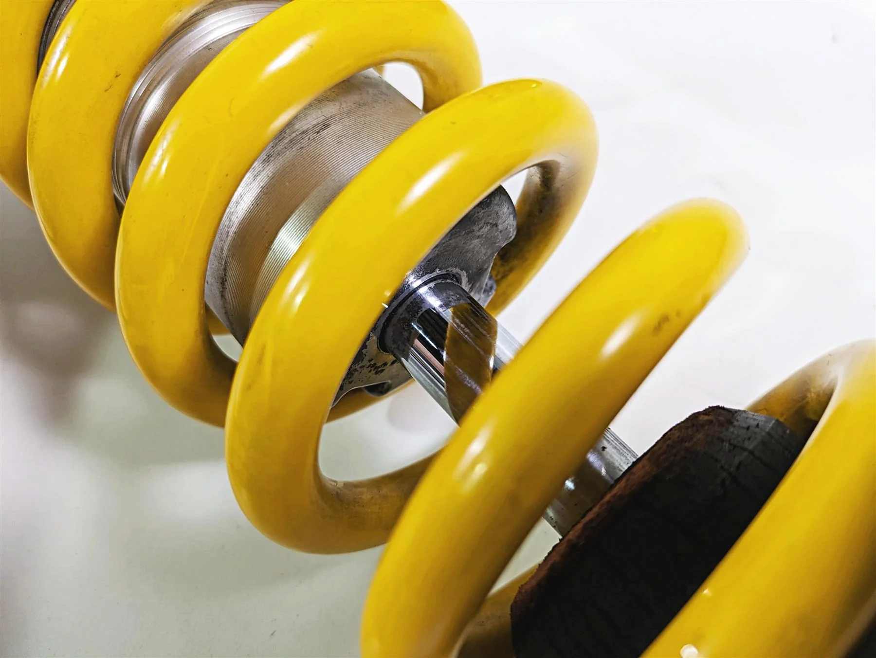 2009 Ducati Multistrada 1100 S Ohlins Rear Shock Damper Linkage Set 36520631A - Image 8