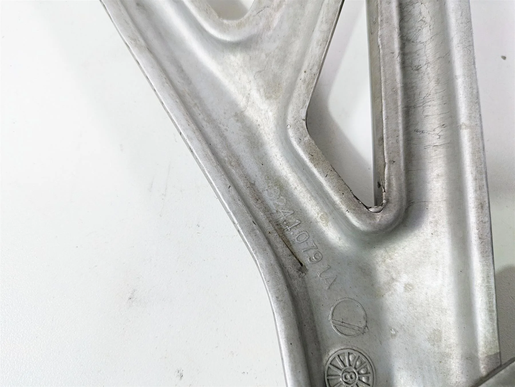 2009 Ducati Multistrada 1100 S Rear Passenger Footpeg Rest Set 82410791A - Image 10